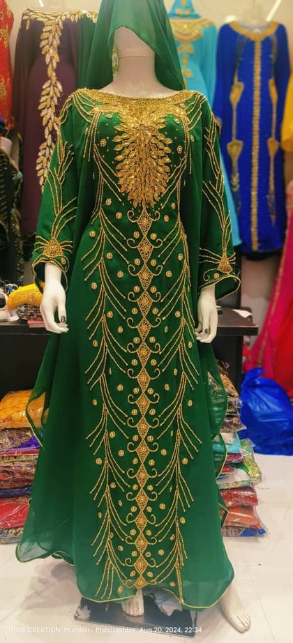 Emerald Peacock Yoke Farasha